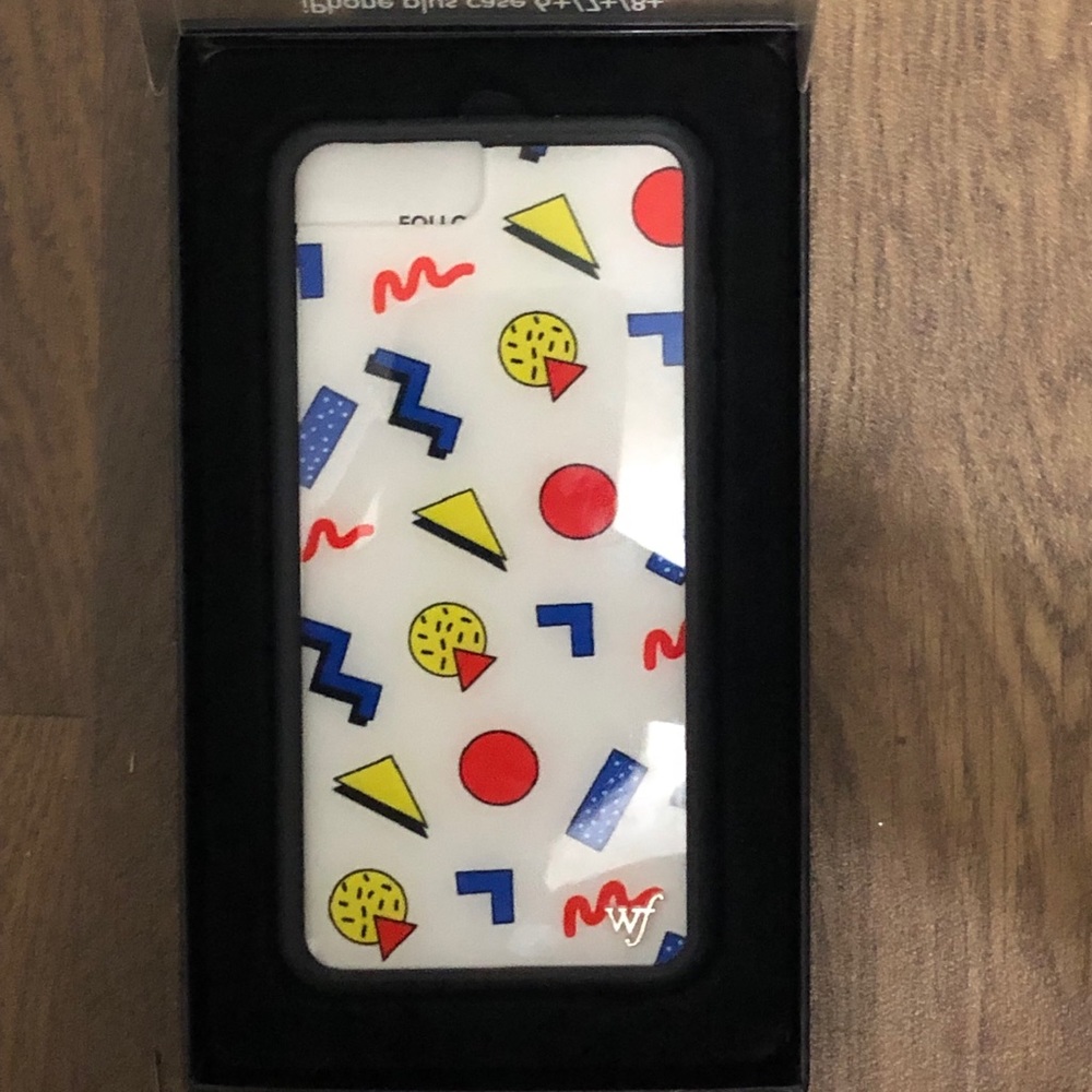 Emma Chamberlain Wildflower Case